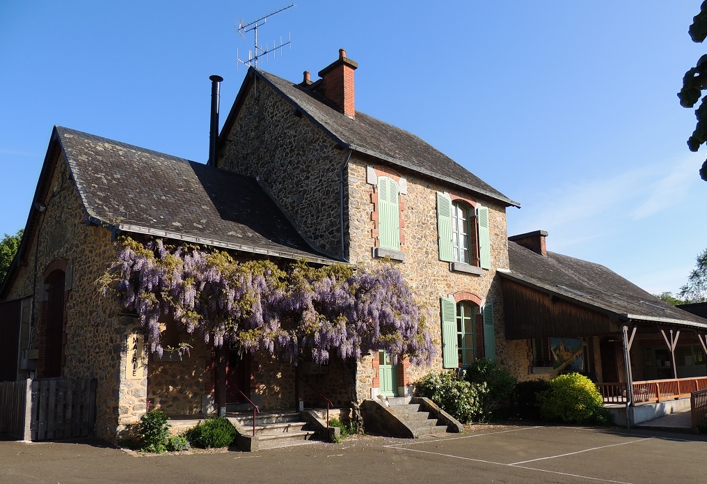 Mairie de Saint-Pierre-sur-Erve